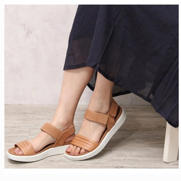 Ecco | Shoes | Ecco Flowt Brown Leather Strap Sandals | Poshmark